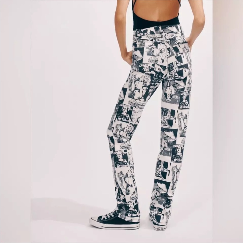 Reformation Newsprint Comic Book
High Rise Straight Leg Jeans 23 NEW - Picture 5 of 15